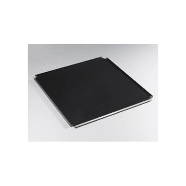 Platform with non-stick rubber mat